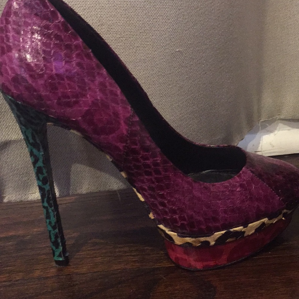 Brian Atwood Heels - Picture 2 of 2